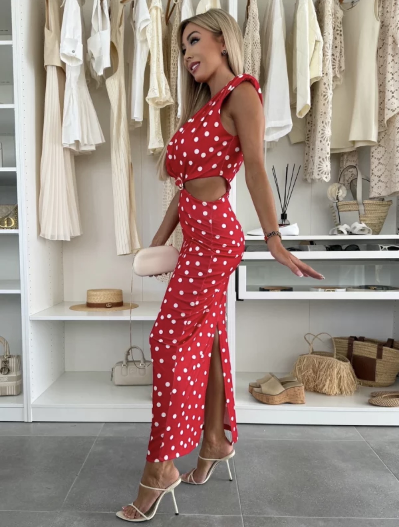 Dotty dress red - Image 3