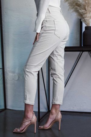 candace-mom-fit-hlace-4