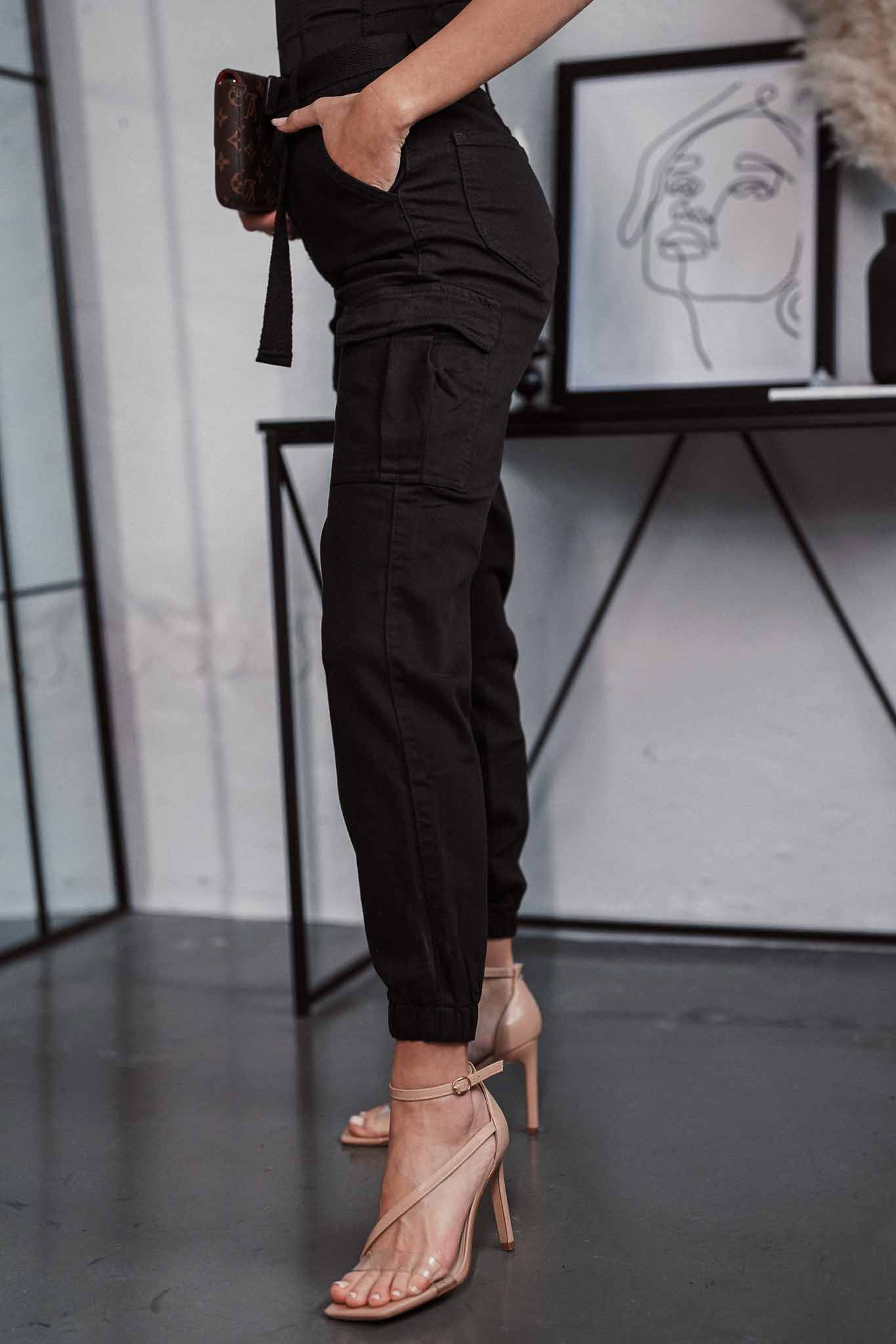 cargo-joggers-hlace-crne-2