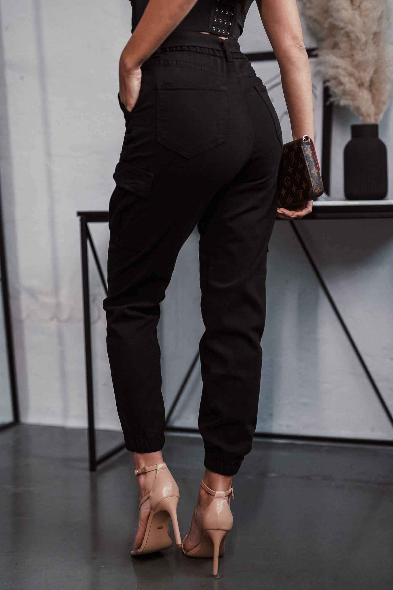 cargo-joggers-hlace-crne-3