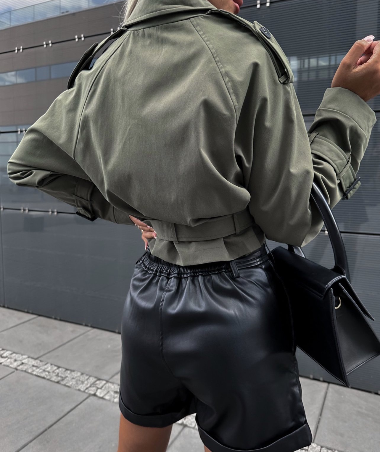 lindsy-trench-crop-jakna-olivna-3