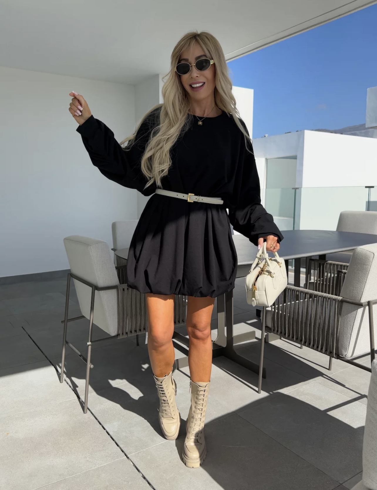luisa-pulover-obleka-s-pasom-crna-1