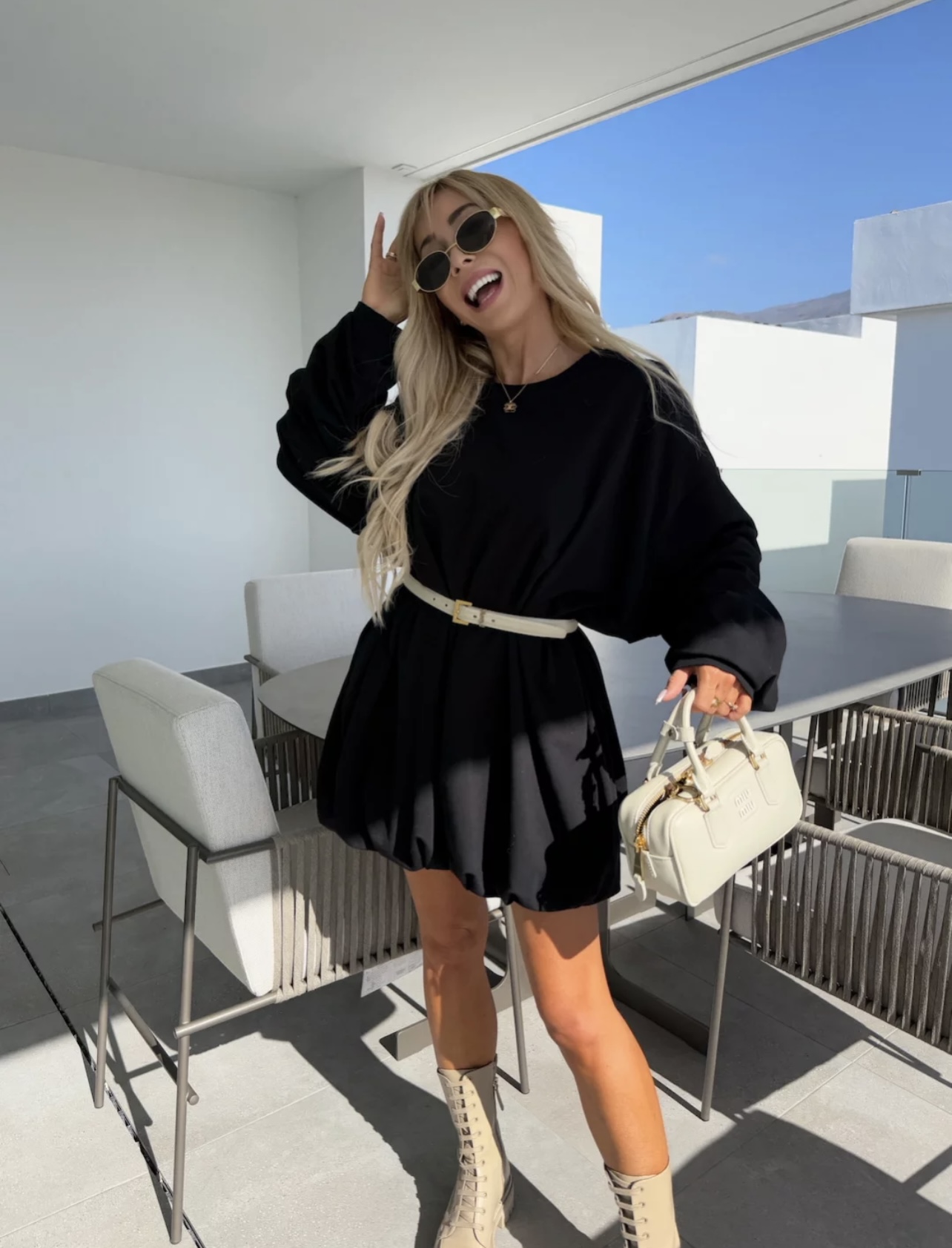 luisa-pulover-obleka-s-pasom-crna-2