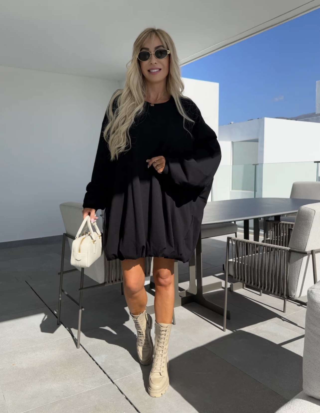luisa-pulover-obleka-s-pasom-crna-3