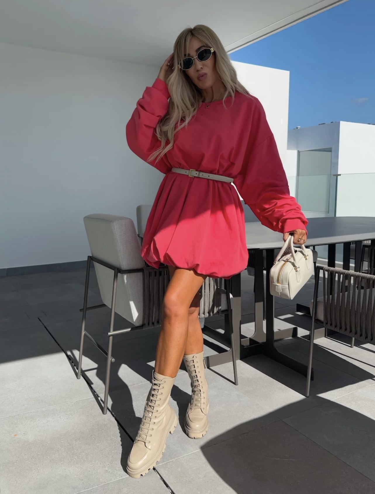 luisa-pulover-obleka-s-pasom-rdeca-4