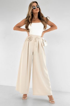 miona-elegantne-hlace-z-brosko-bez-3