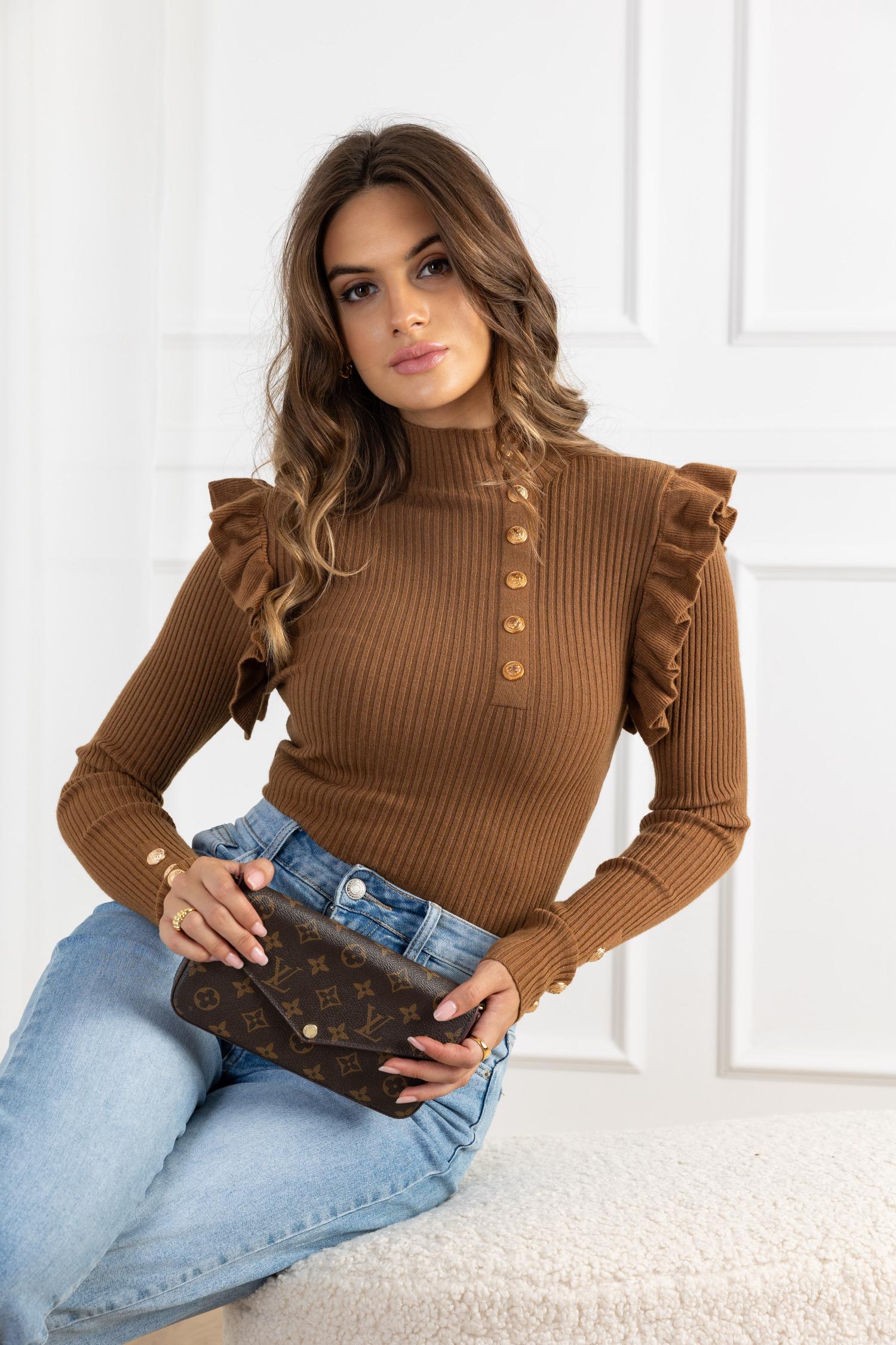 sintia-pulover-camel-4