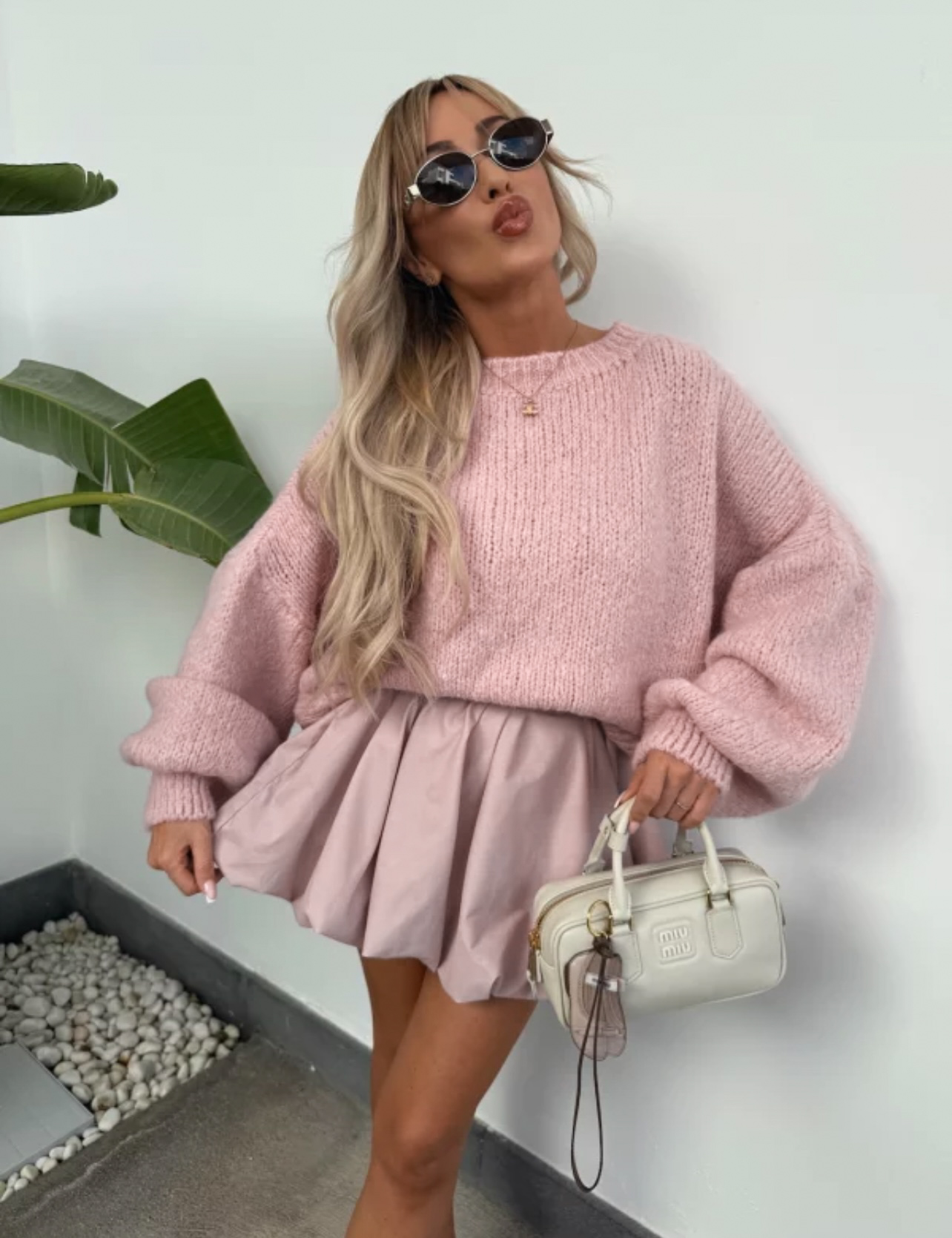 yara-pulover-blush-1