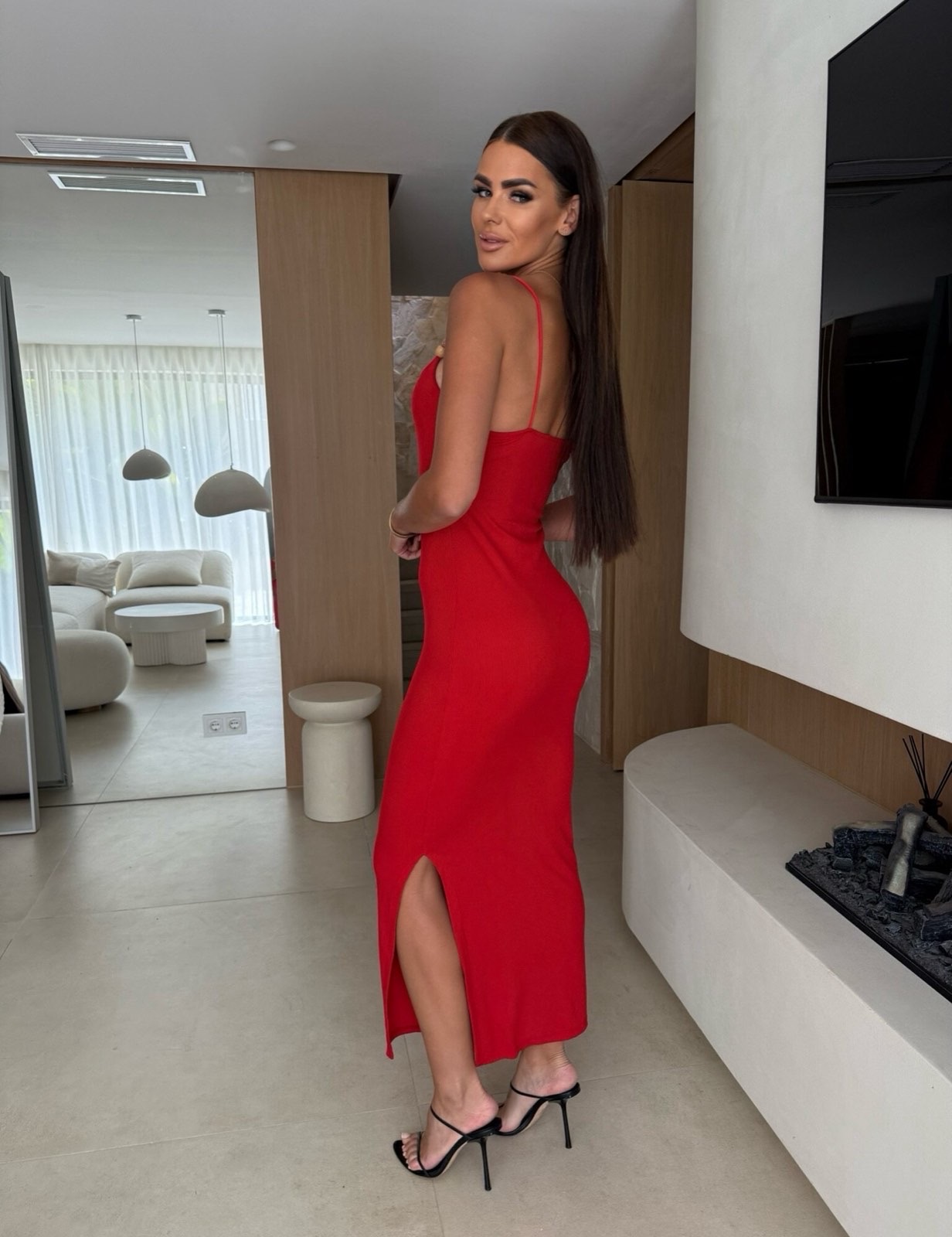 Estora dress red - Image 3