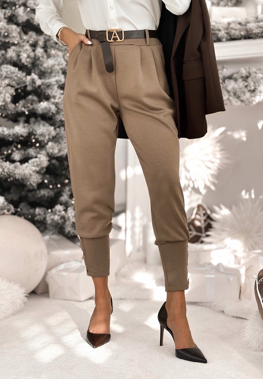 Amesis trousers with belt mocca