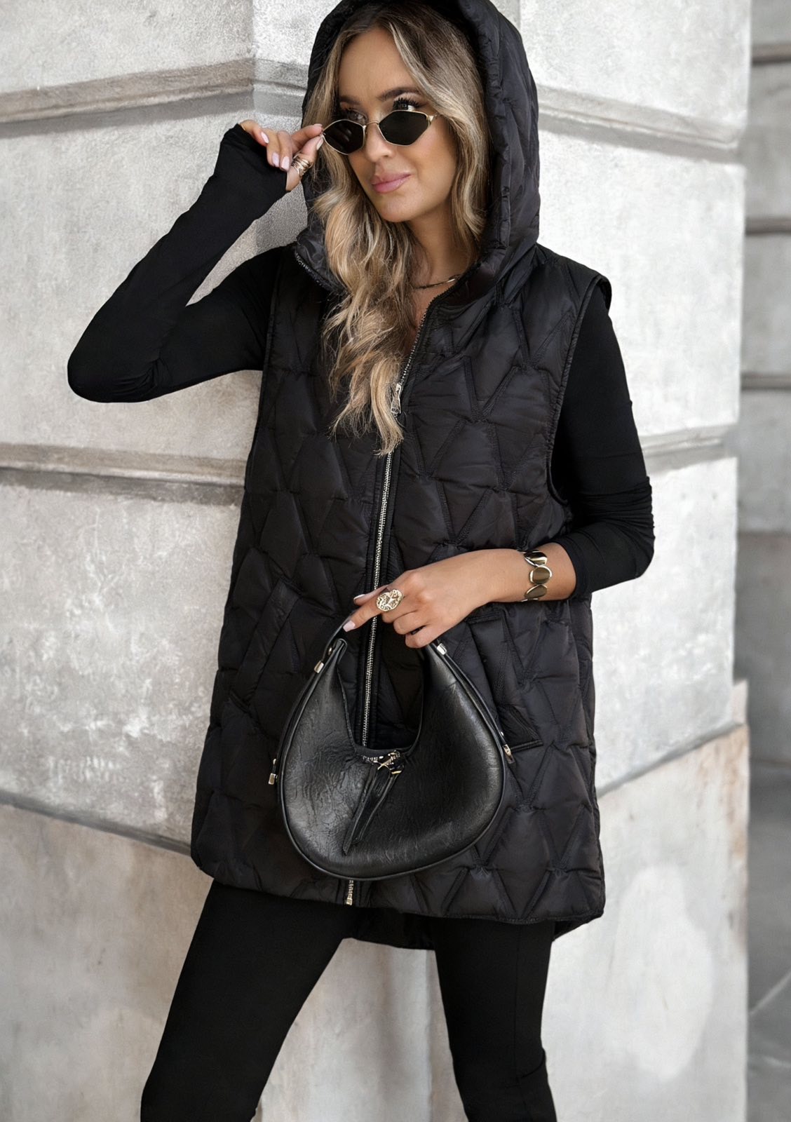 Alouette vest black