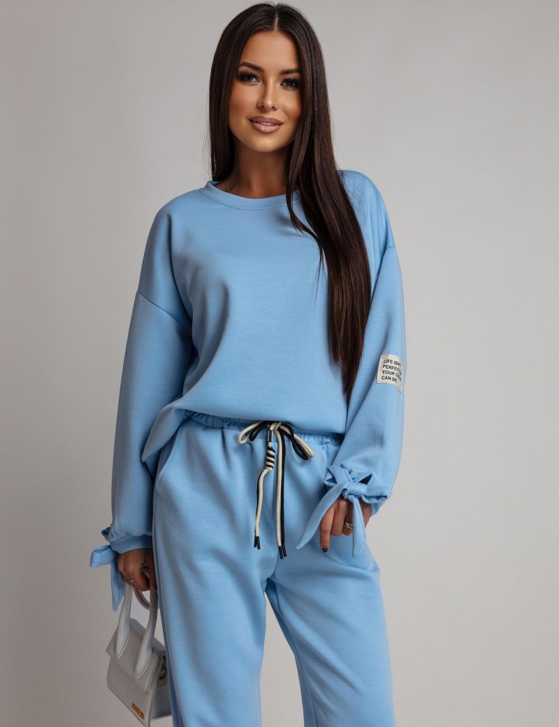 Perfect outfit set blue